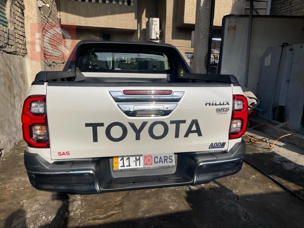 تويوتا هايلوكس